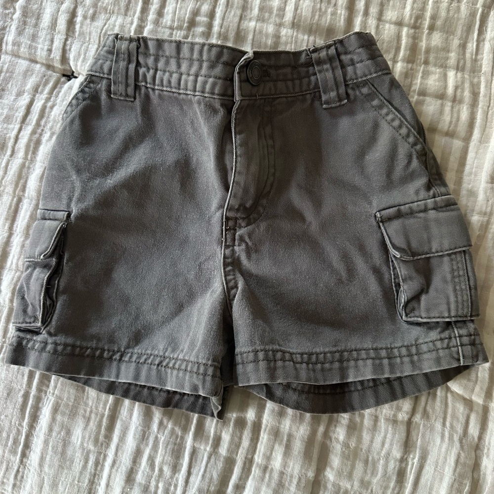 Carter’s Cargo Shorts -12months
